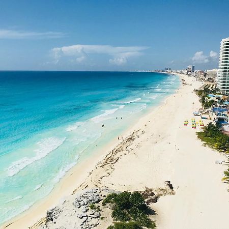 2 Story Oceanfront Penthouses On Cancun Beach! Екстериор снимка