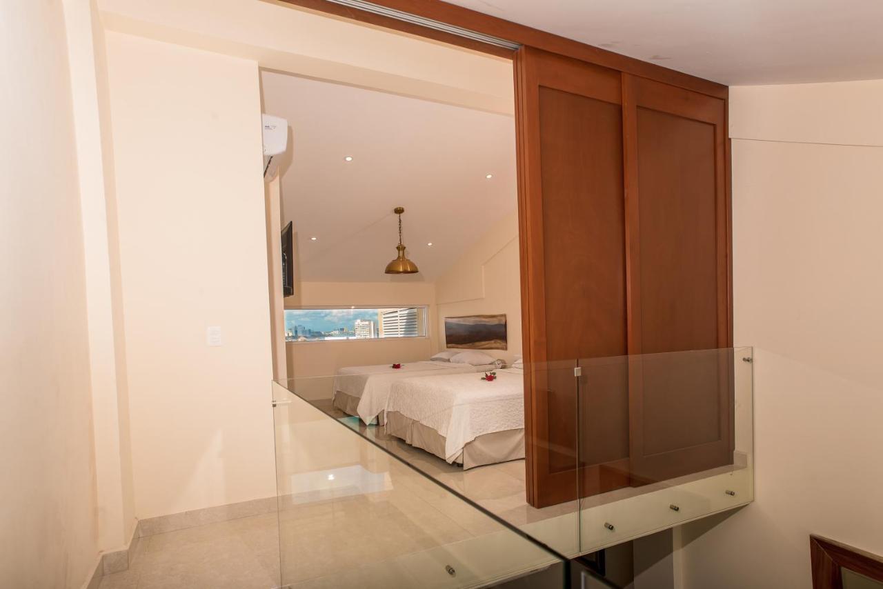 2 Story Oceanfront Penthouses On Cancun Beach! Екстериор снимка