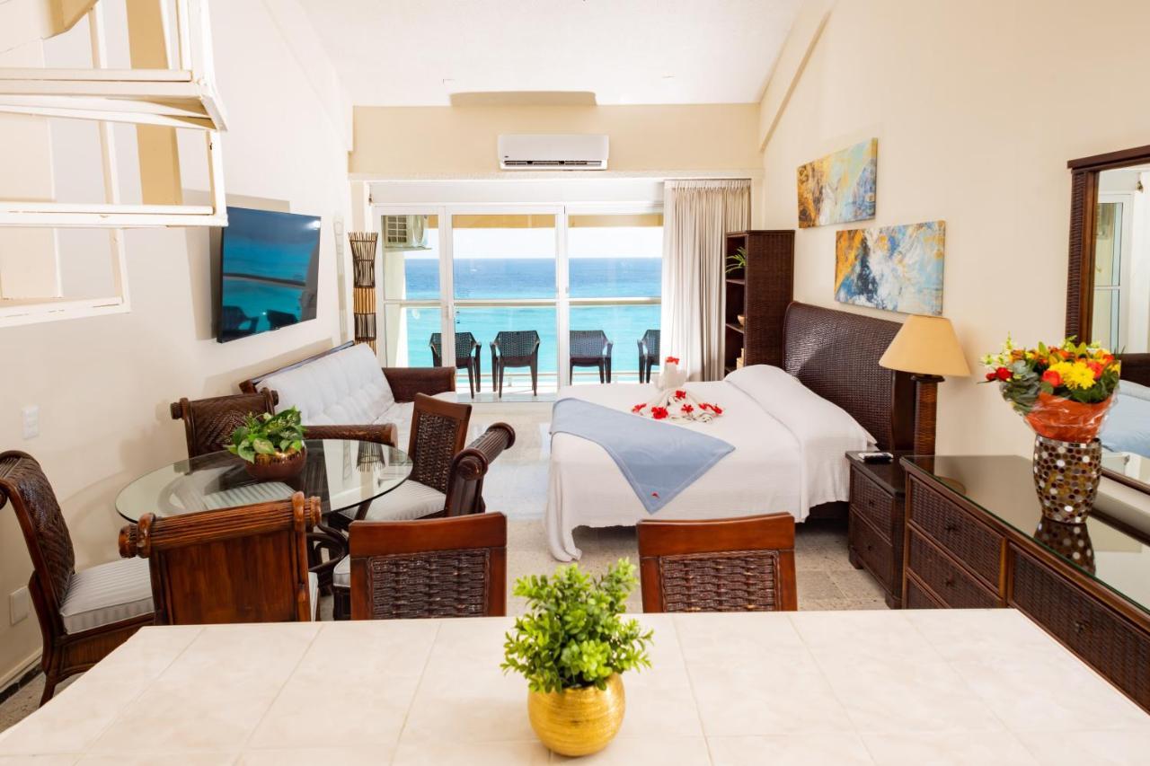 2 Story Oceanfront Penthouses On Cancun Beach! Екстериор снимка
