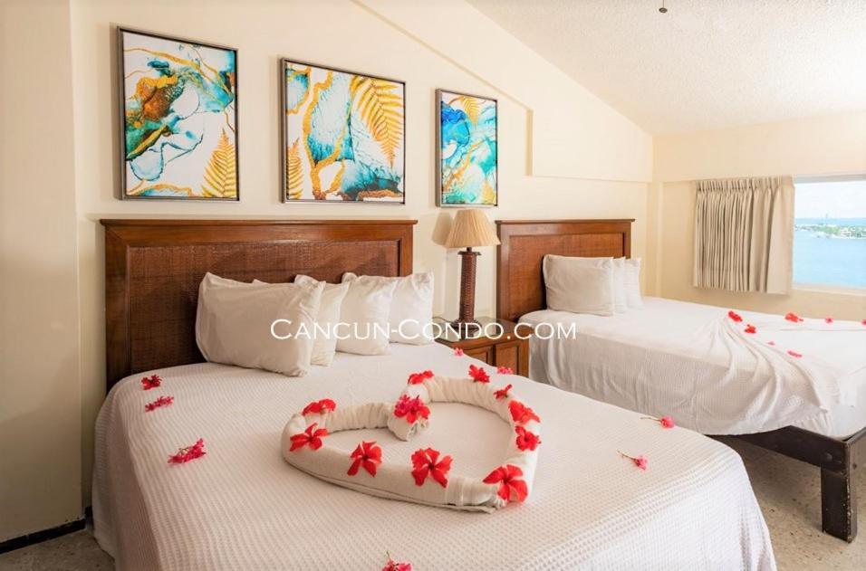 2 Story Oceanfront Penthouses On Cancun Beach! Екстериор снимка