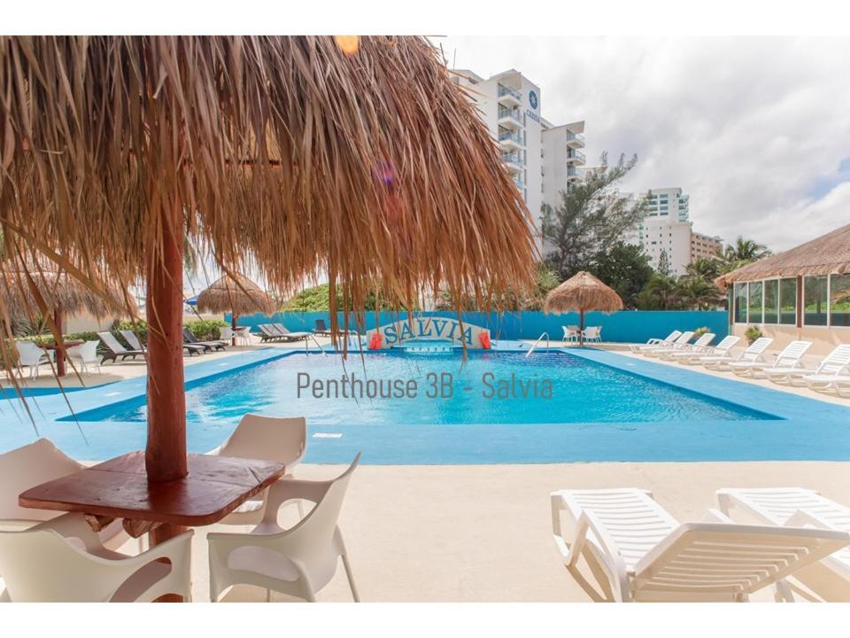 2 Story Oceanfront Penthouses On Cancun Beach! Екстериор снимка