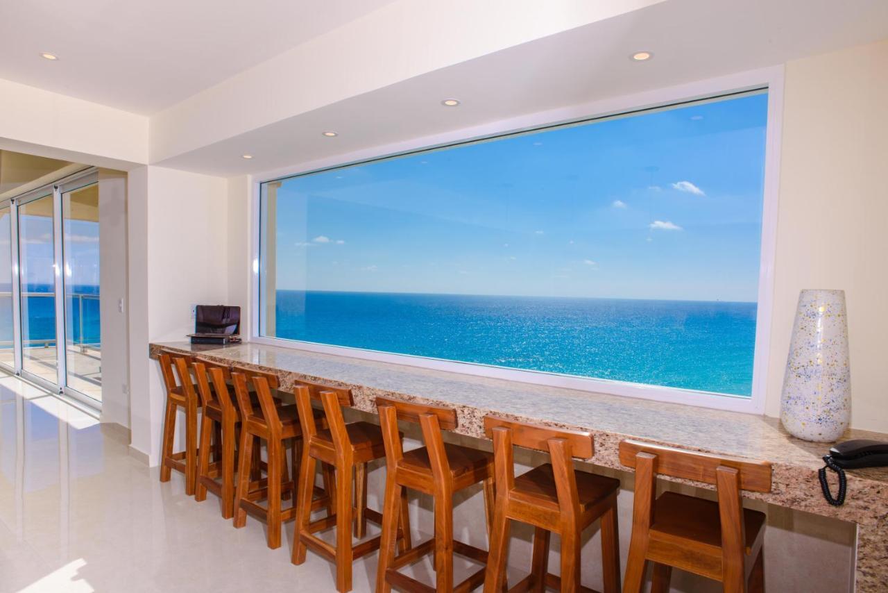 2 Story Oceanfront Penthouses On Cancun Beach! Екстериор снимка