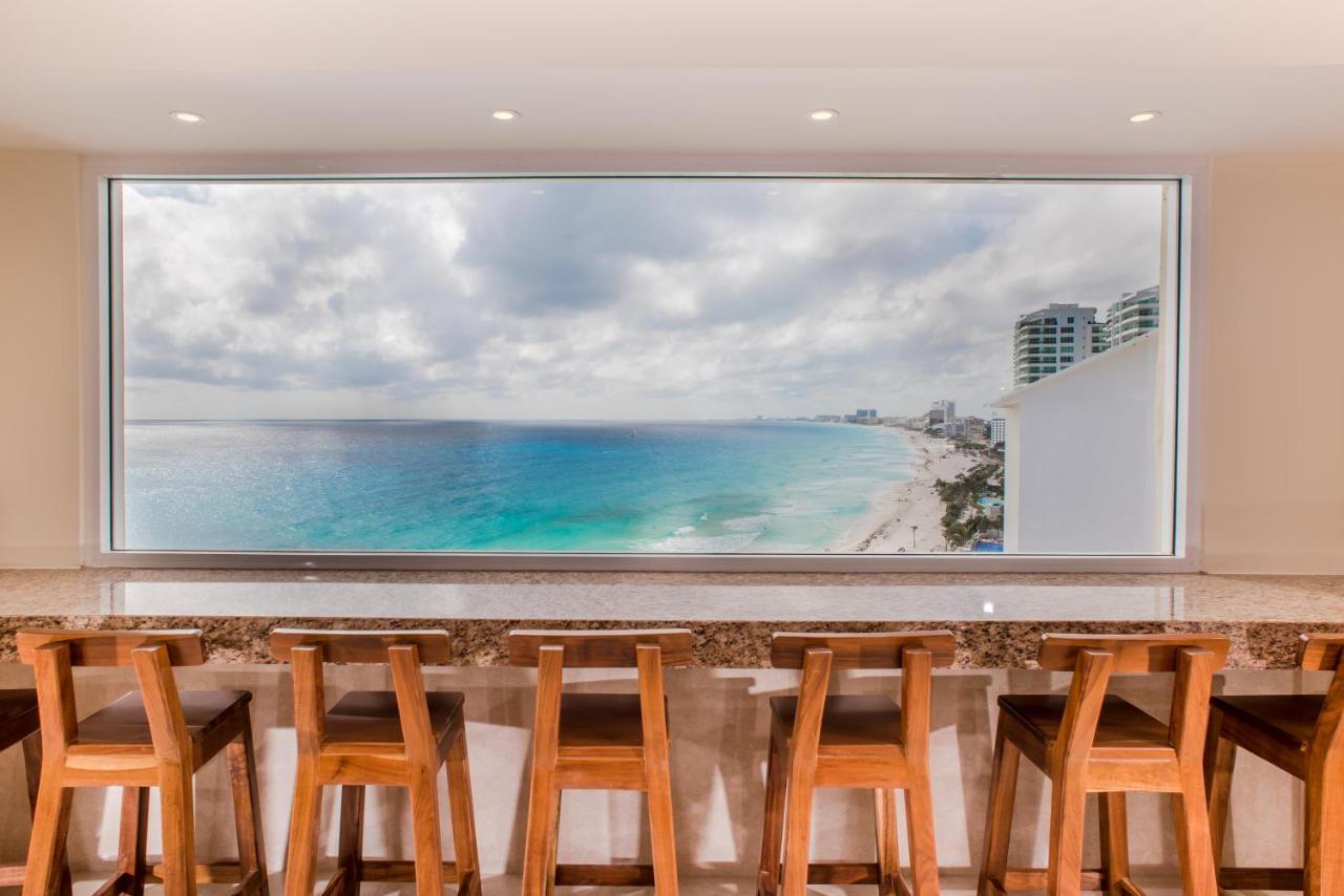 2 Story Oceanfront Penthouses On Cancun Beach! Екстериор снимка
