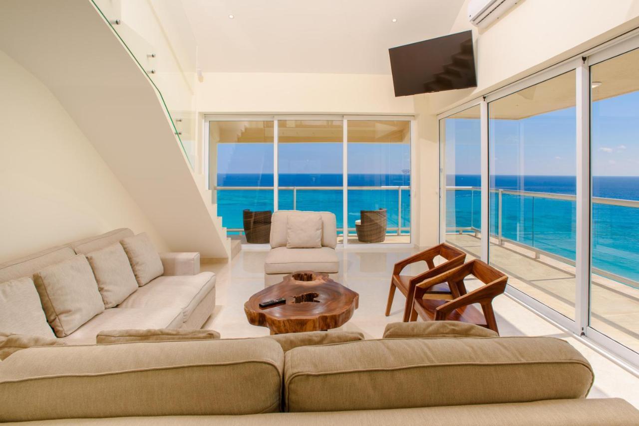 2 Story Oceanfront Penthouses On Cancun Beach! Екстериор снимка