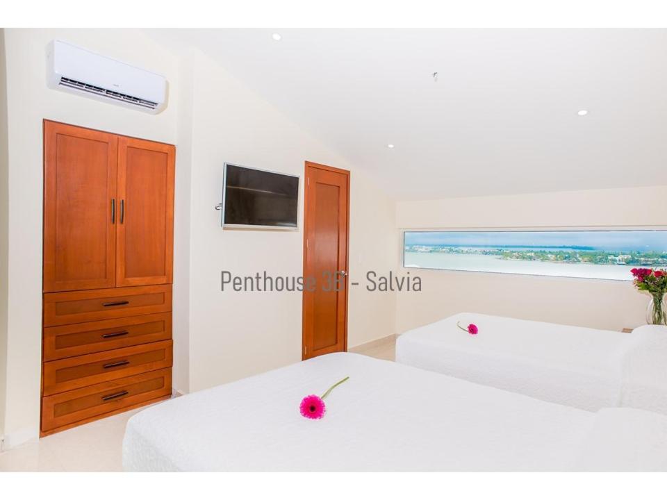 2 Story Oceanfront Penthouses On Cancun Beach! Екстериор снимка